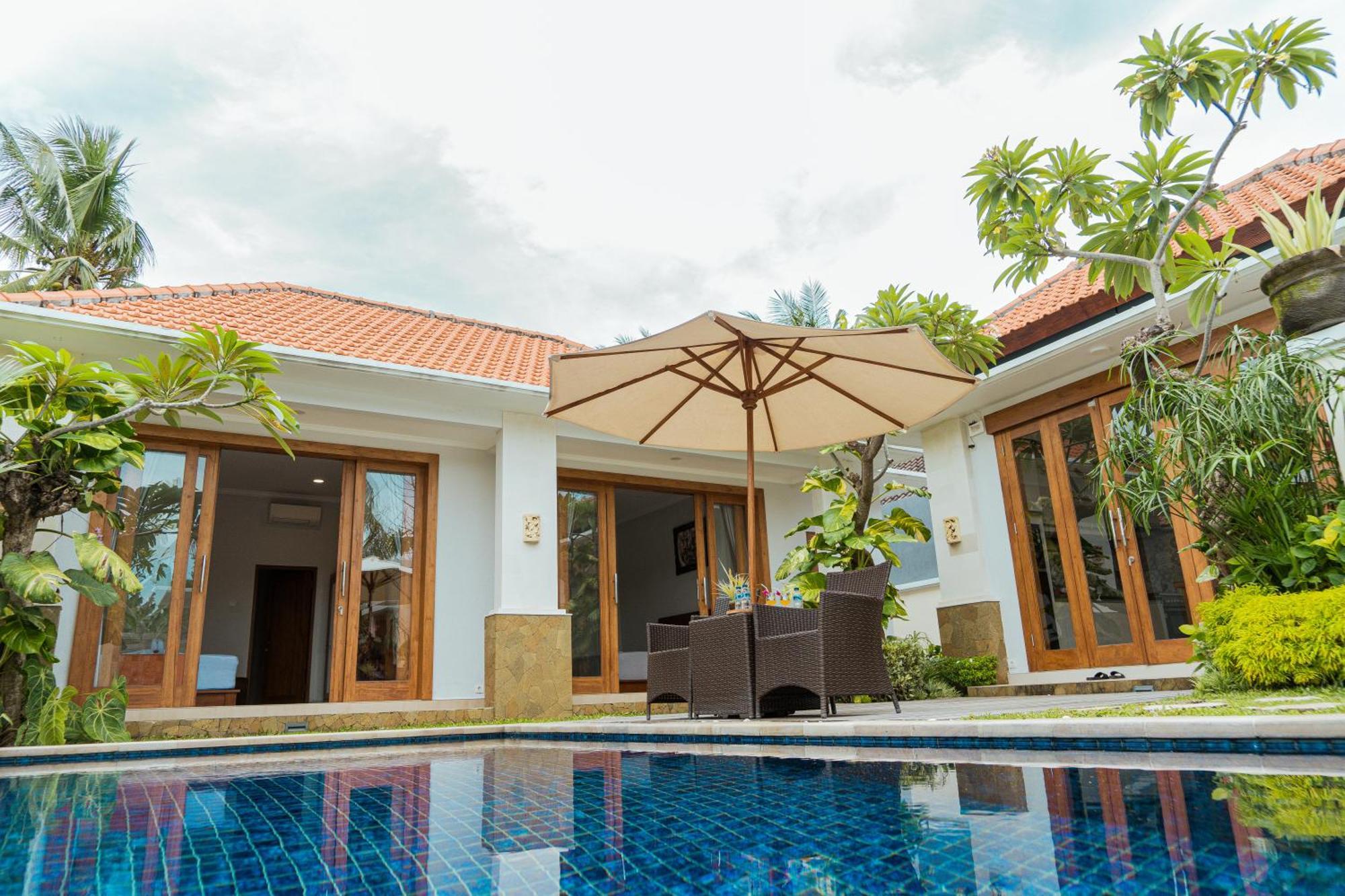 Villa Nugraha Lovina Private Pool Singaraja エクステリア 写真